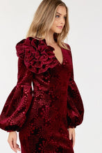 Load image into Gallery viewer, Flower Patch Flocked Velvet Fitted Midi Dress With Puff Sleeves
